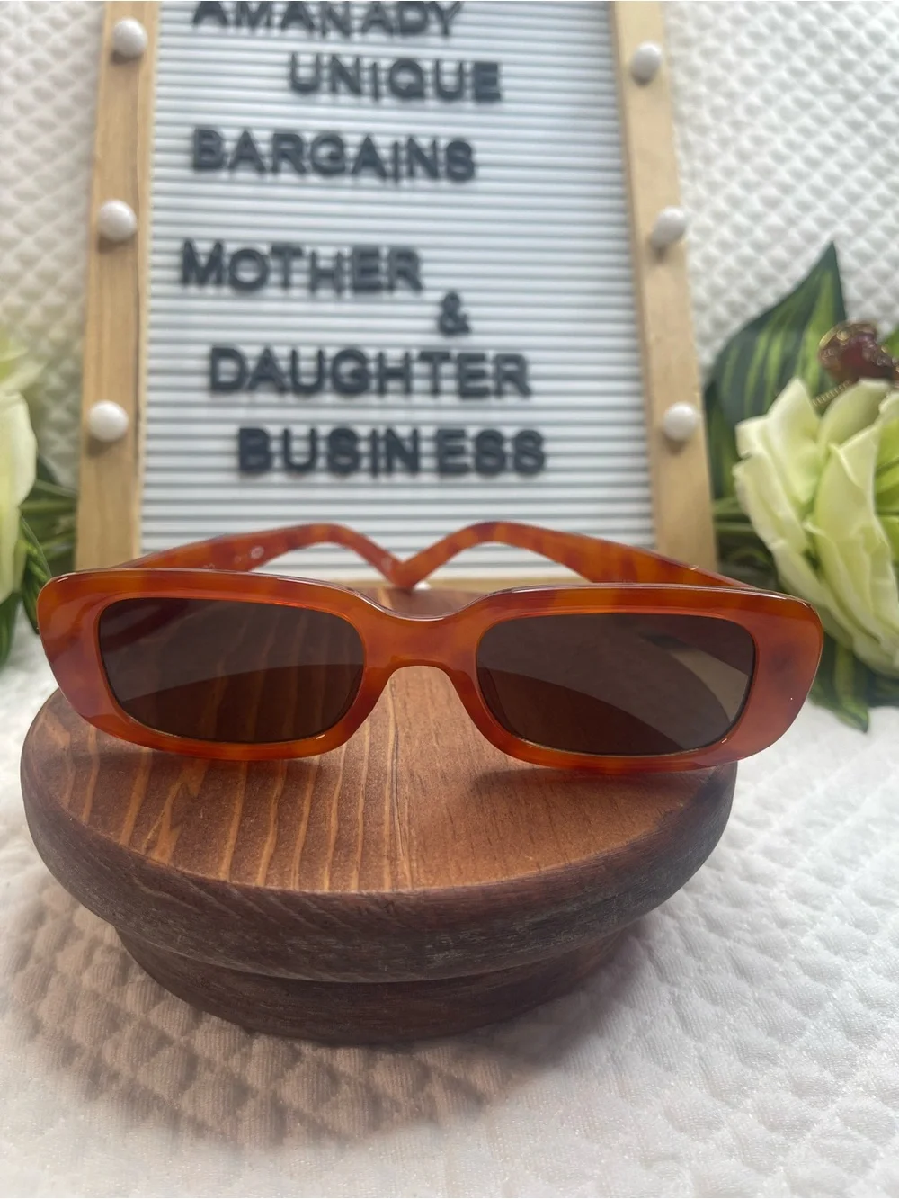 Frye & Co. UN1123 Women’s Tortoise Rectangle Sunglasses Brown Lenses